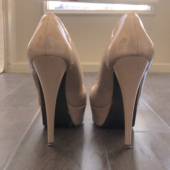Aldo 6.5 37 nude patent leather platform pumps - Picture 3 of 4